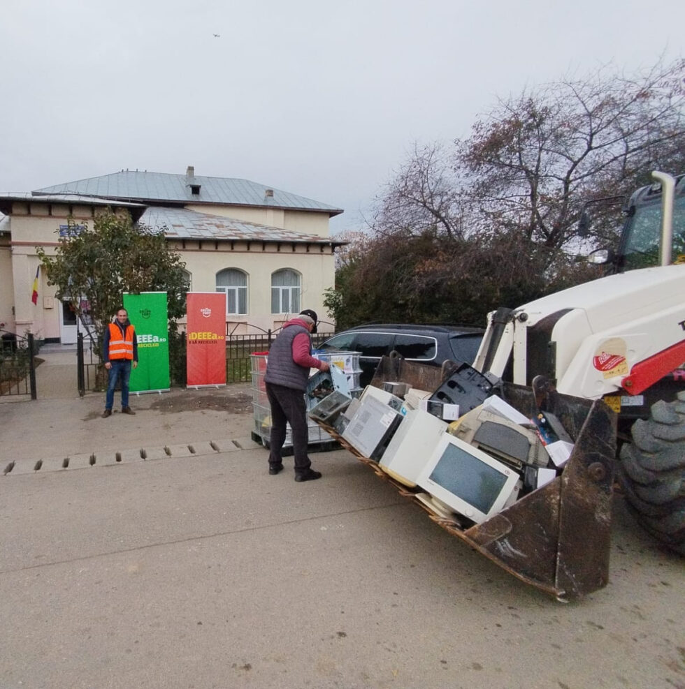 Încărcare DEEE pentru reciclare